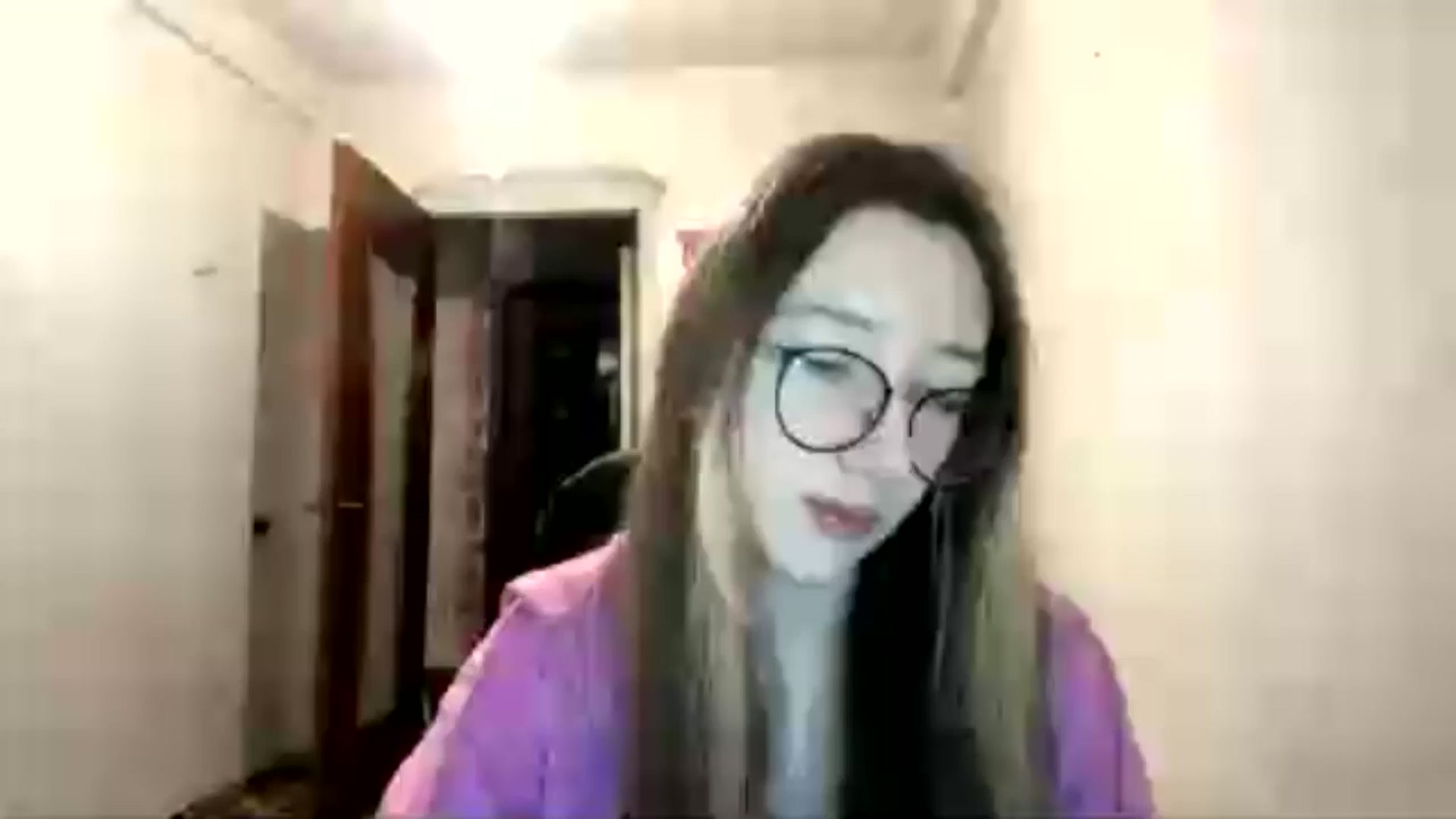 Gallery image thumbnail from CandyyCrushh's myfreecams stream on, 12/21/2024, 05:20 image 13 of 20