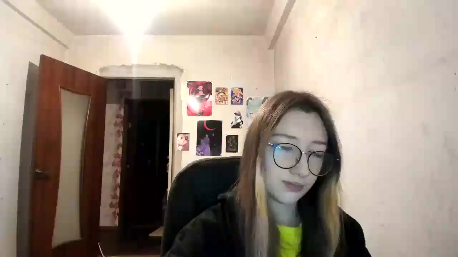 Gallery image thumbnail from CandyyCrushh's myfreecams stream on, 12/23/2024, 03:27 image 12 of 20