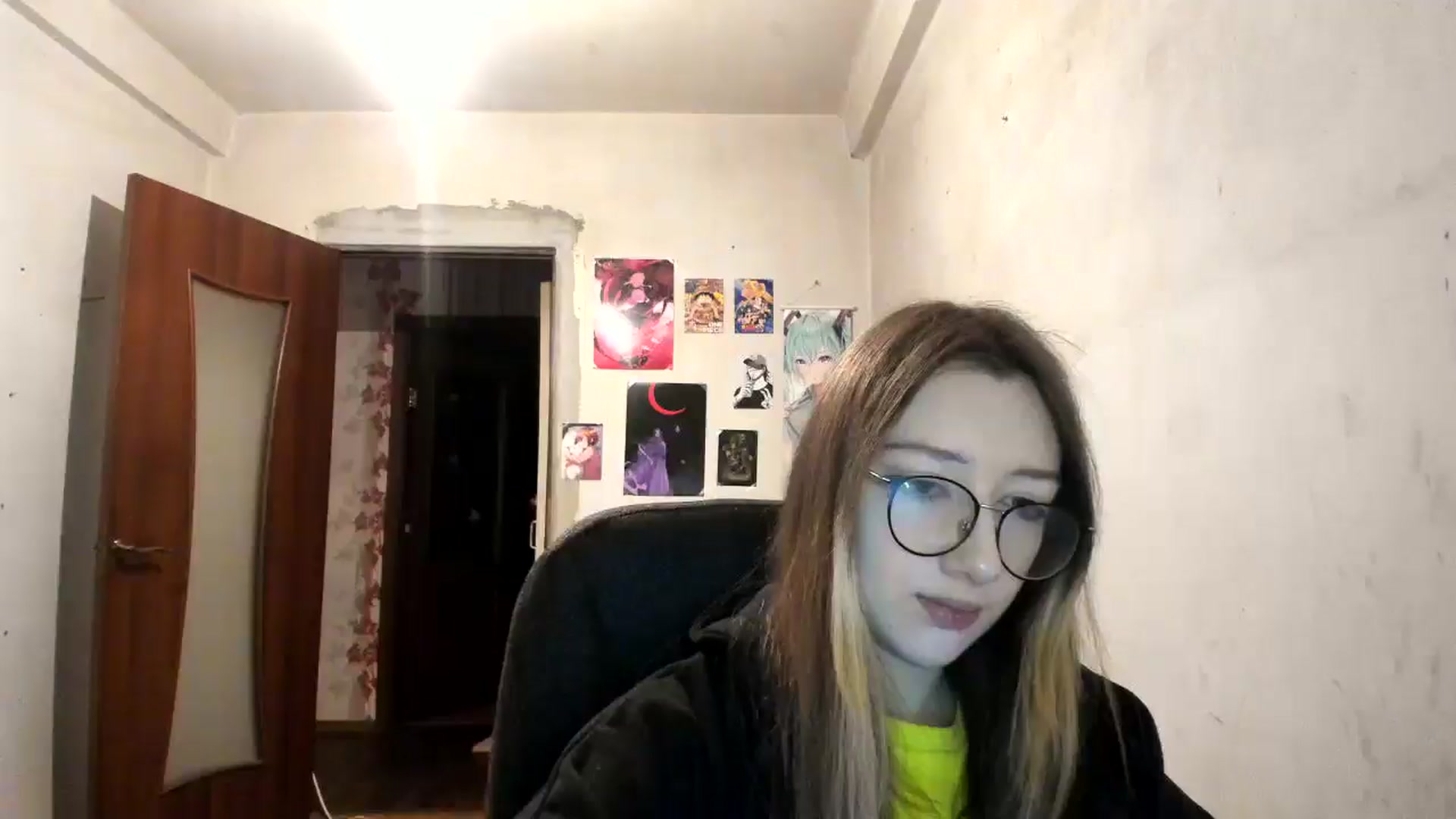 Gallery image thumbnail from CandyyCrushh's myfreecams stream on, 12/23/2024, 03:27 image 13 of 20