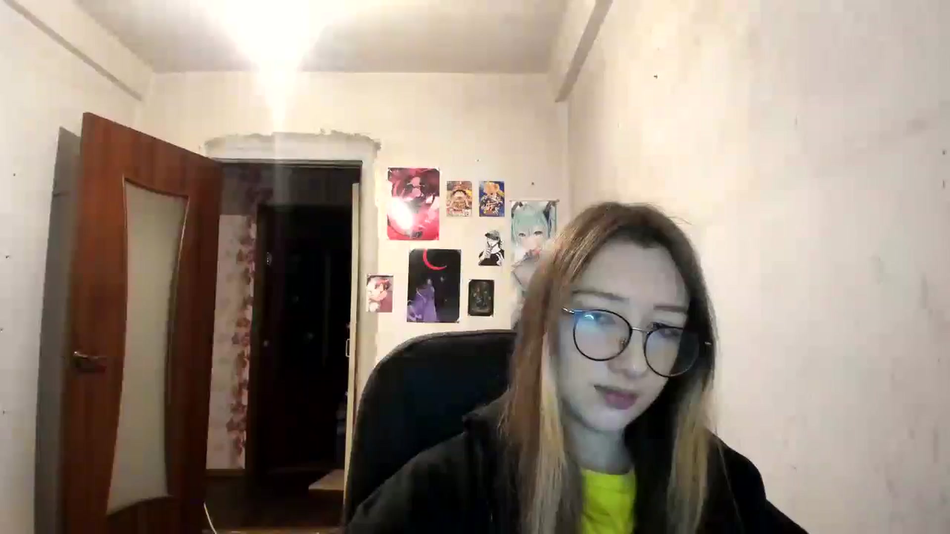 Gallery image thumbnail from CandyyCrushh's myfreecams stream on, 12/23/2024, 03:47 image 10 of 20