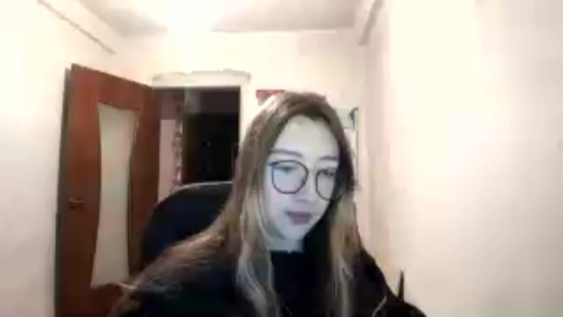 Gallery image thumbnail from CandyyCrushh's myfreecams stream on, 12/27/2024, 02:49 image 3 of 20