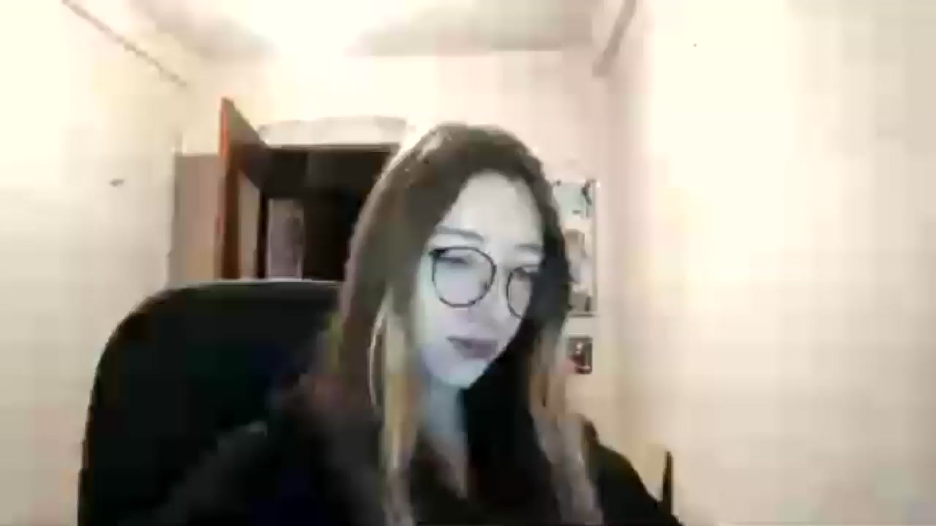 Gallery image thumbnail from CandyyCrushh's myfreecams stream on, 12/28/2024, 01:56 image 19 of 20