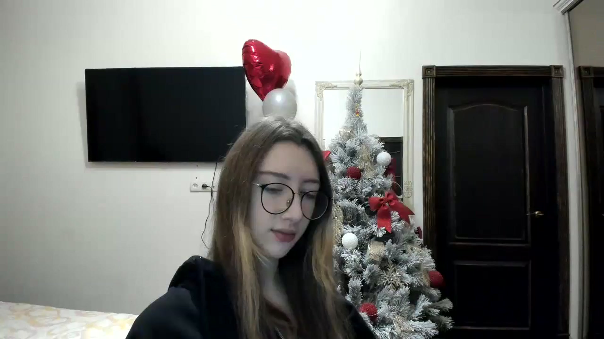 Gallery image thumbnail from CandyyCrushh's myfreecams stream on, 01/15/2025, 15:12 image 10 of 20