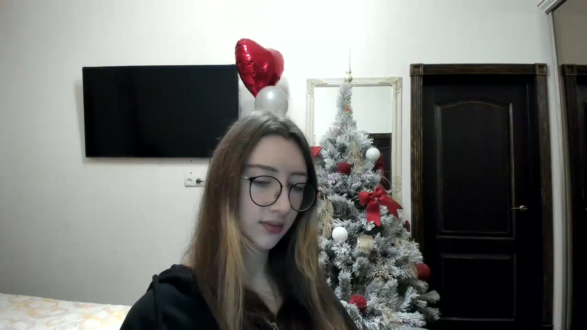Gallery image thumbnail from CandyyCrushh's myfreecams stream on, 01/15/2025, 15:12 image 9 of 20
