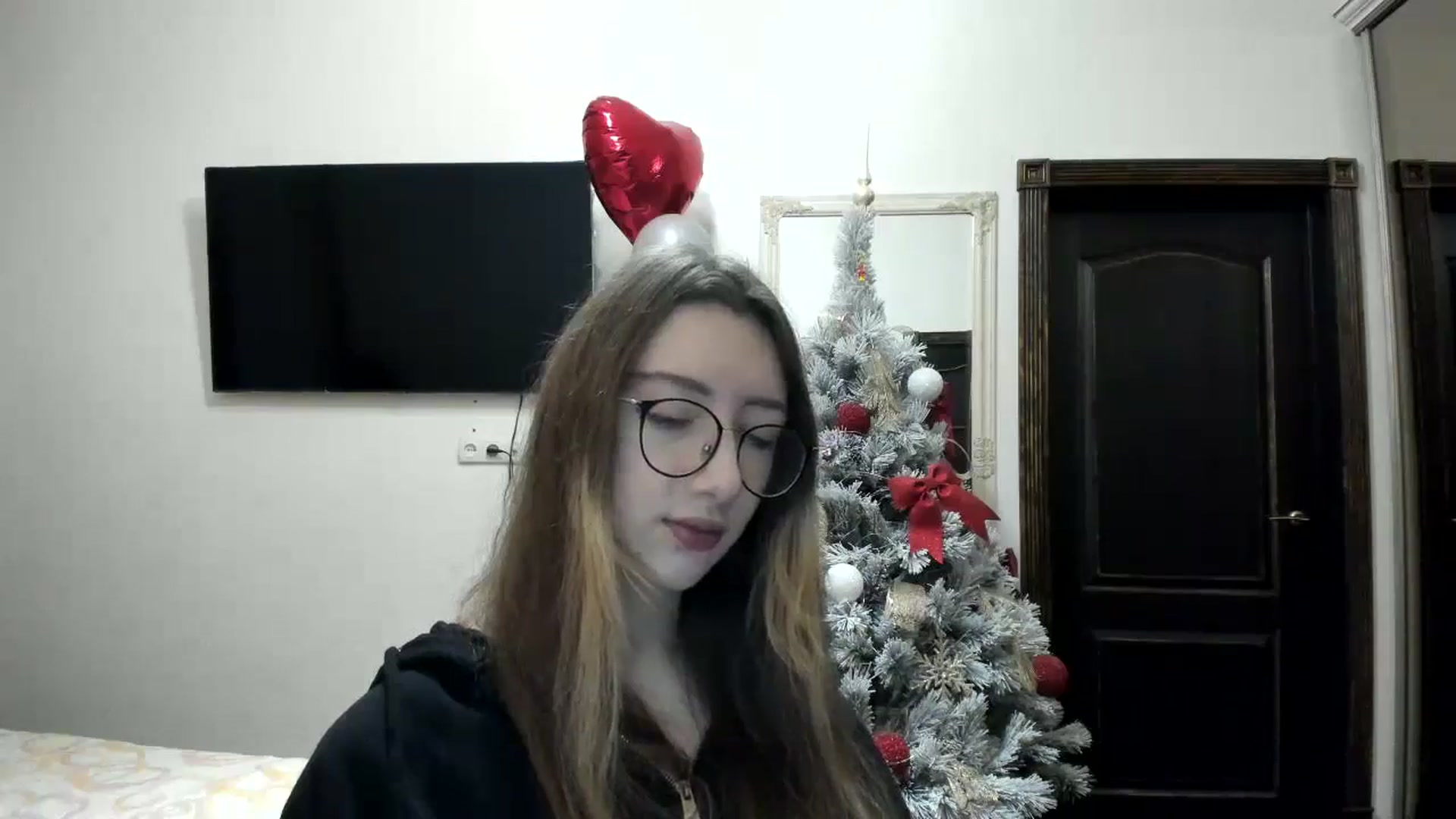 Gallery image thumbnail from CandyyCrushh's myfreecams stream on, 01/15/2025, 15:12 image 2 of 20