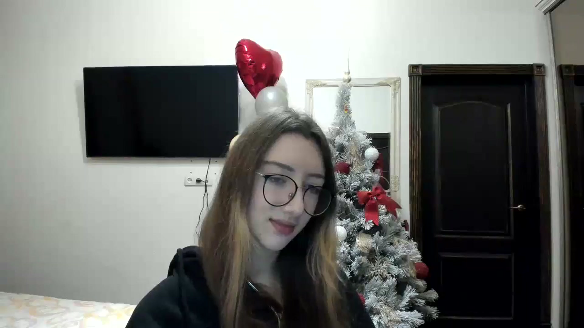 Gallery image thumbnail from CandyyCrushh's myfreecams stream on, 01/15/2025, 15:12 image 18 of 20