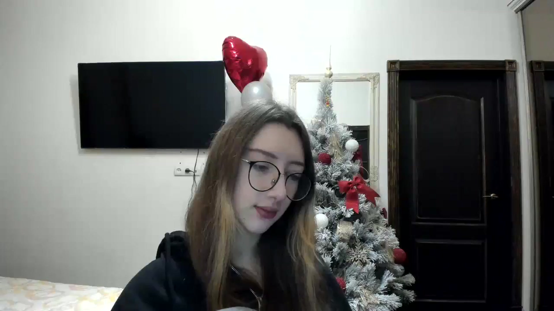 Gallery image thumbnail from CandyyCrushh's myfreecams stream on, 01/15/2025, 15:12 image 17 of 20