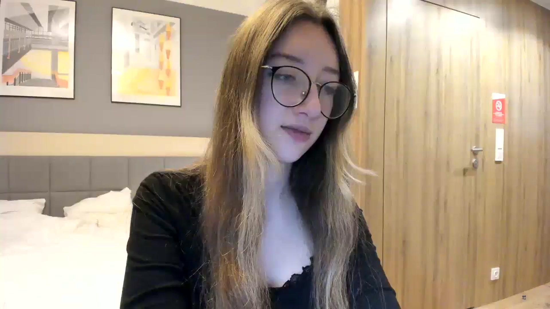 Gallery image thumbnail from CandyyCrushh's myfreecams stream on, 01/21/2025, 19:09 image 11 of 20
