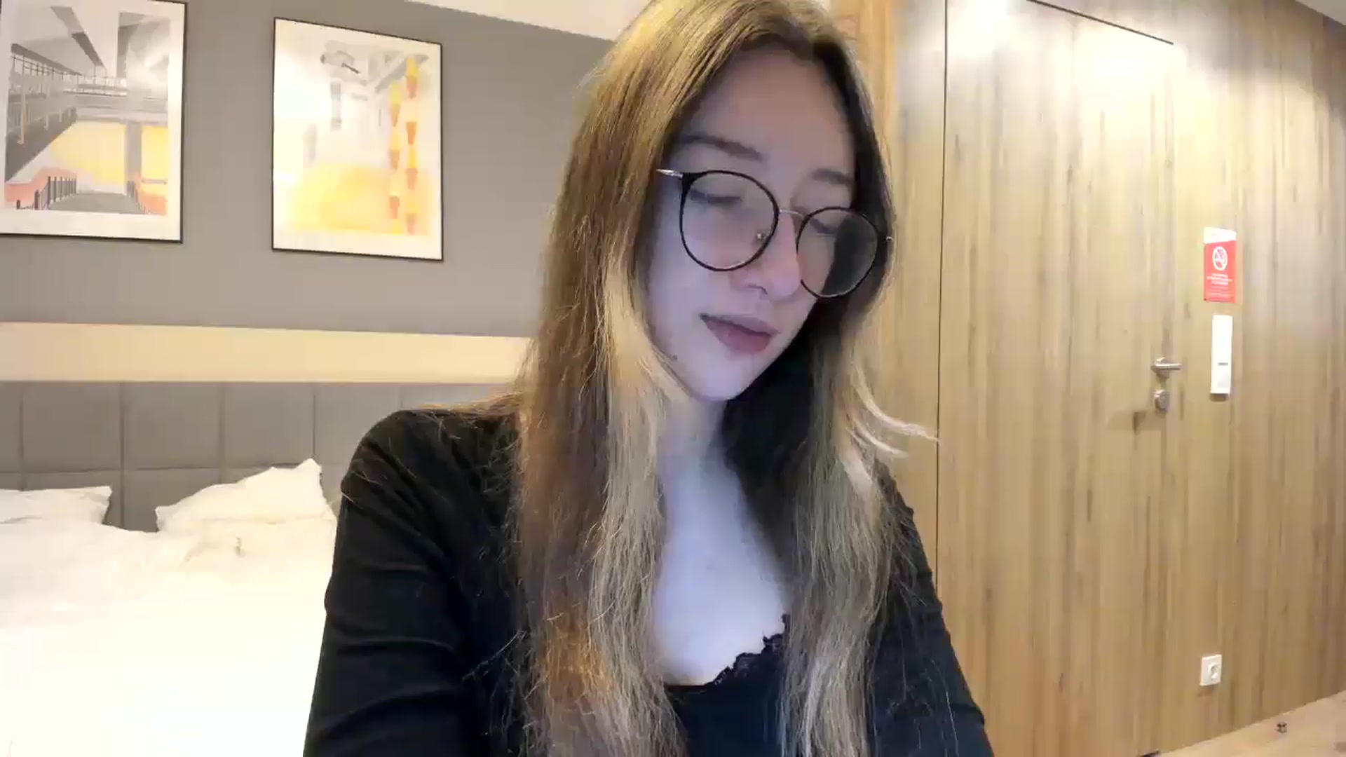 Gallery image thumbnail from CandyyCrushh's myfreecams stream on, 01/21/2025, 19:09 image 2 of 20