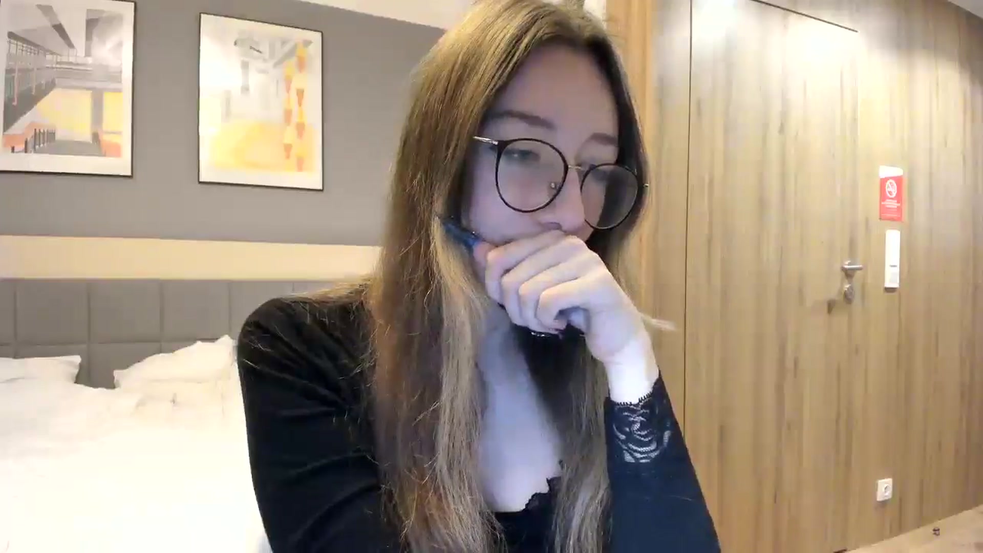 Gallery image thumbnail from CandyyCrushh's myfreecams stream on, 01/21/2025, 19:09 image 14 of 20
