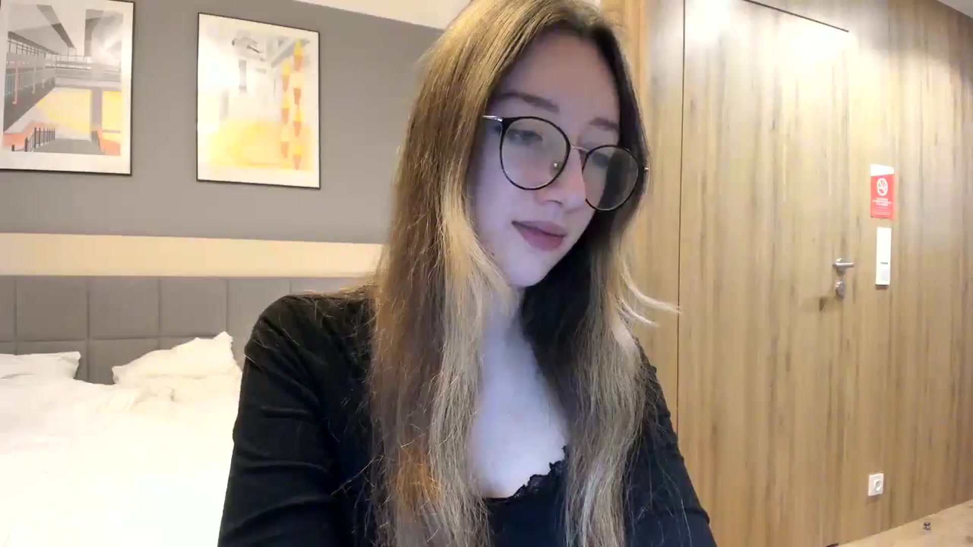 Gallery image thumbnail from CandyyCrushh's myfreecams stream on, 01/21/2025, 19:09 image 5 of 20