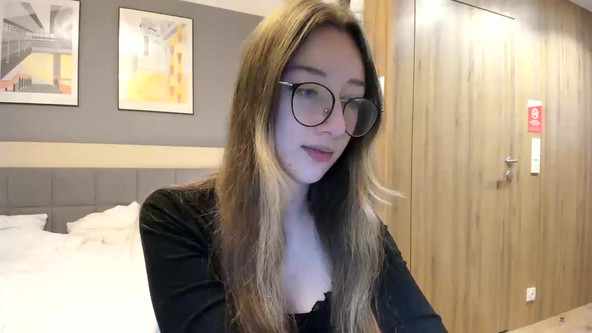 Gallery image thumbnail from CandyyCrushh's myfreecams stream on, 01/21/2025, 19:09 image 18 of 20