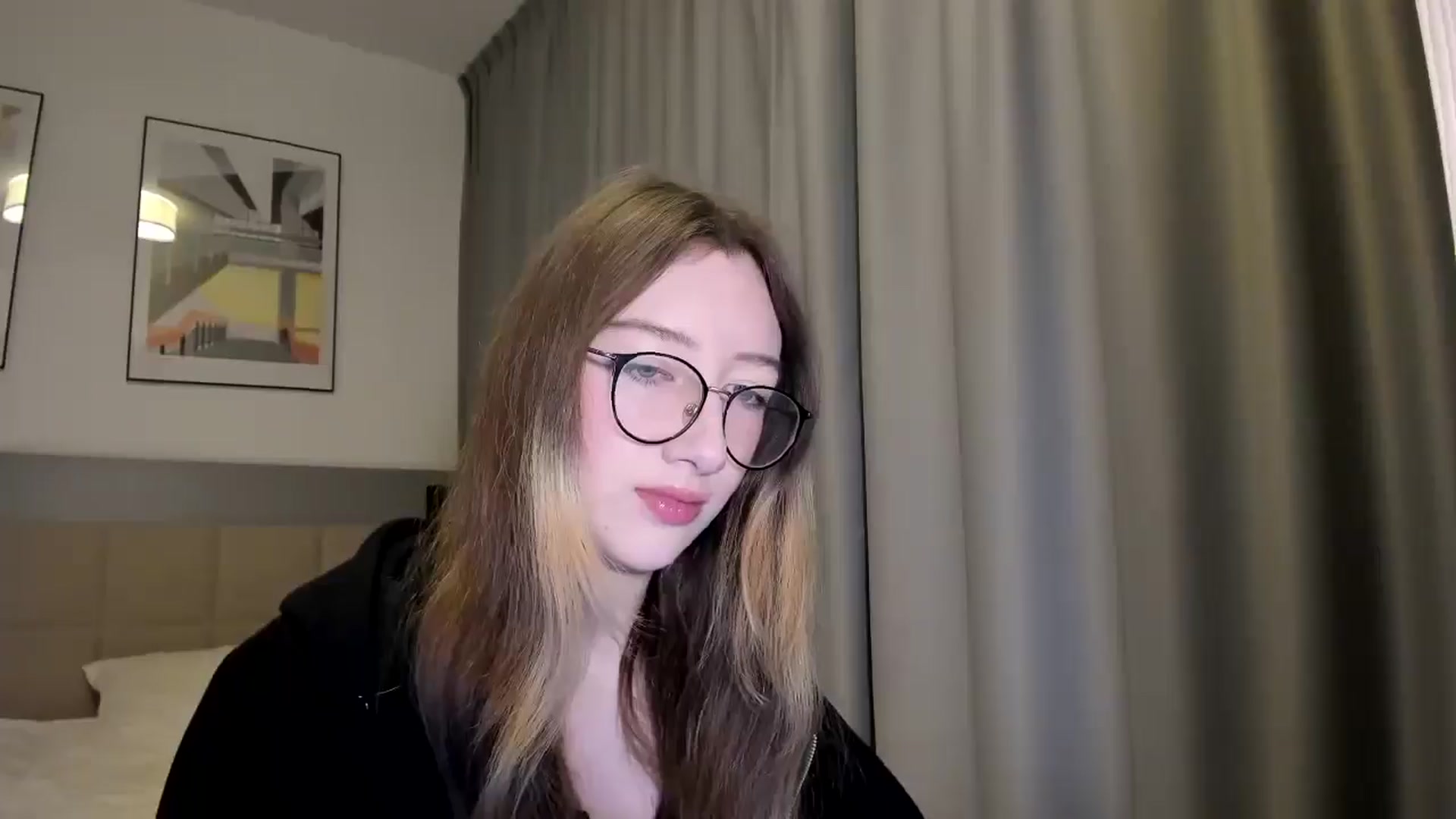 Gallery image thumbnail from CandyyCrushh's myfreecams stream on, 01/26/2025, 19:59 image 6 of 20