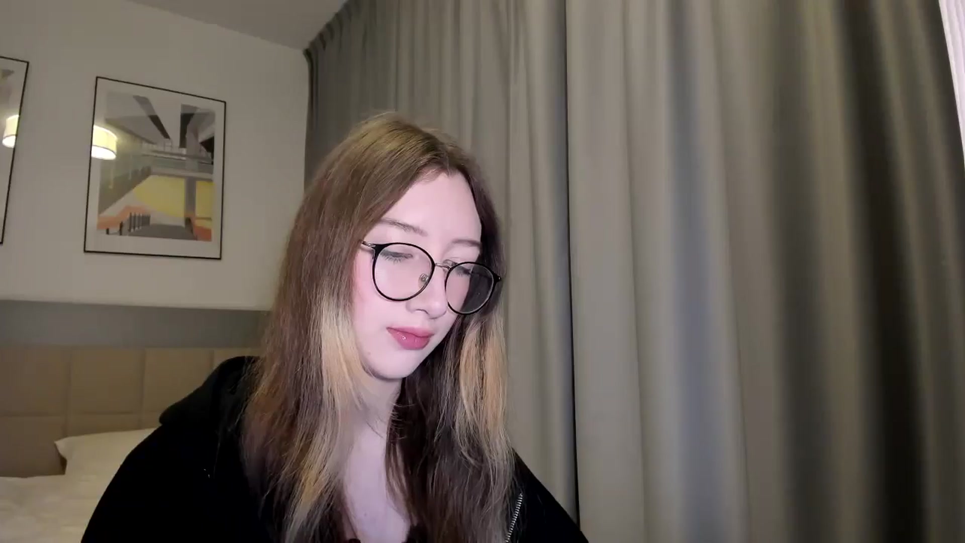 Gallery image thumbnail from CandyyCrushh's myfreecams stream on, 01/26/2025, 19:59 image 16 of 20
