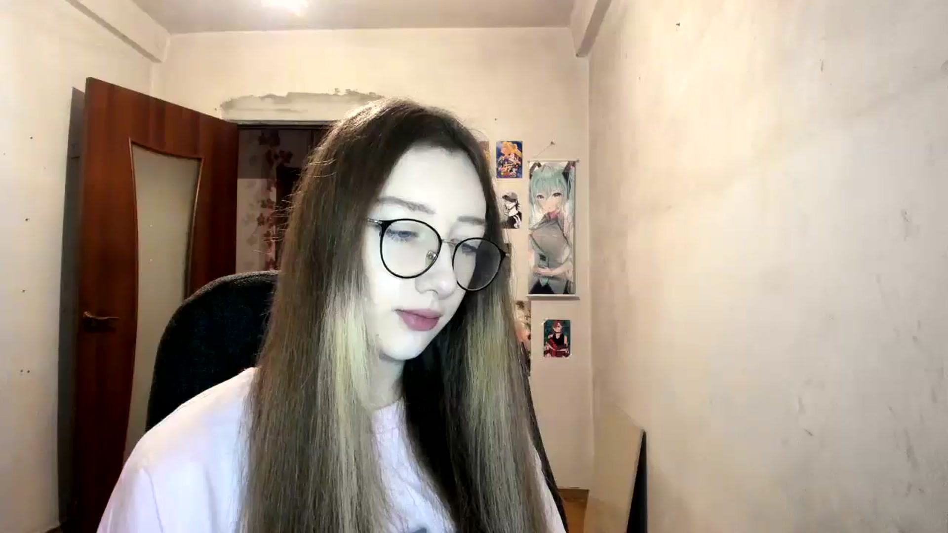 Gallery image thumbnail from CandyyCrushh's myfreecams stream on, 02/02/2025, 17:38 image 15 of 20