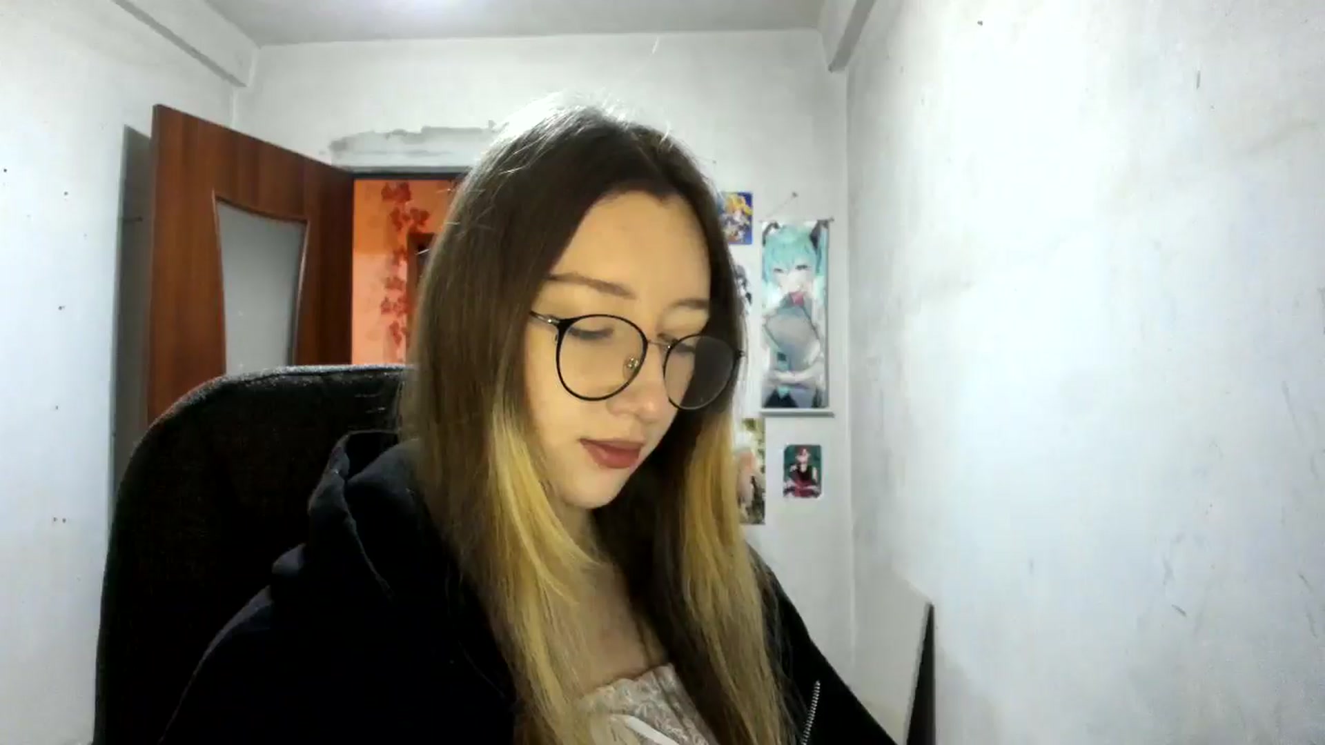 Gallery image thumbnail from CandyyCrushh's myfreecams stream on, 02/06/2025, 15:25 image 2 of 20