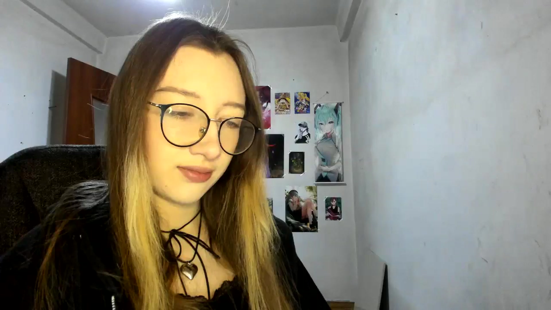 Gallery image thumbnail from CandyyCrushh's myfreecams stream on, 02/15/2025, 18:24 image 12 of 20