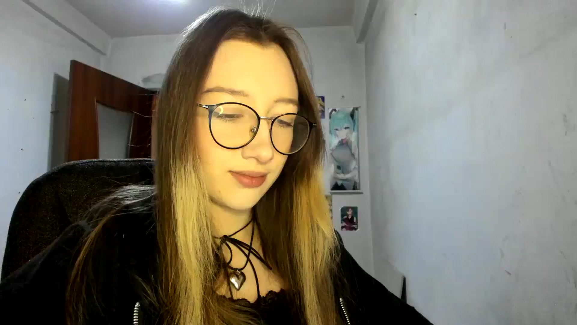 Gallery image thumbnail from CandyyCrushh's myfreecams stream on, 02/15/2025, 18:24 image 1 of 20