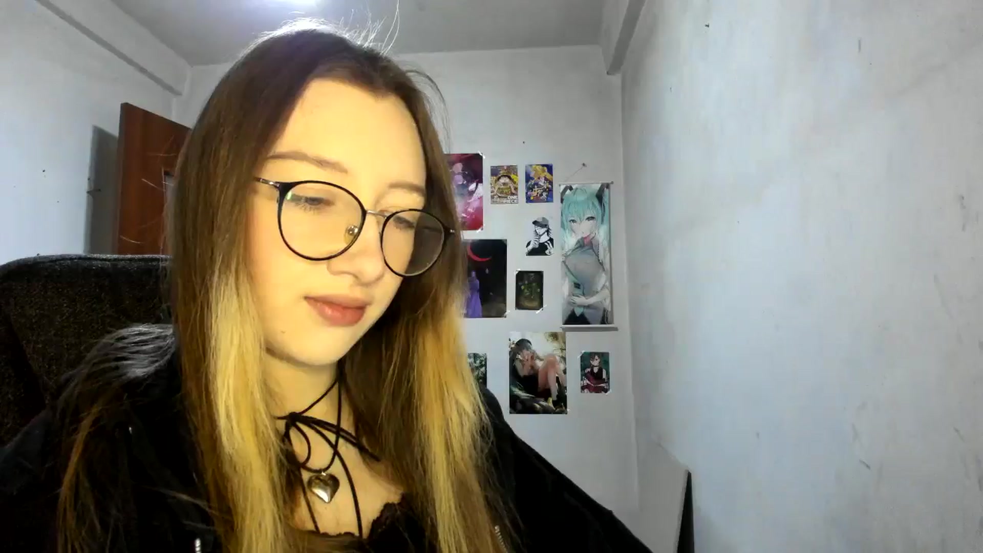 Gallery image thumbnail from CandyyCrushh's myfreecams stream on, 02/15/2025, 18:24 image 16 of 20