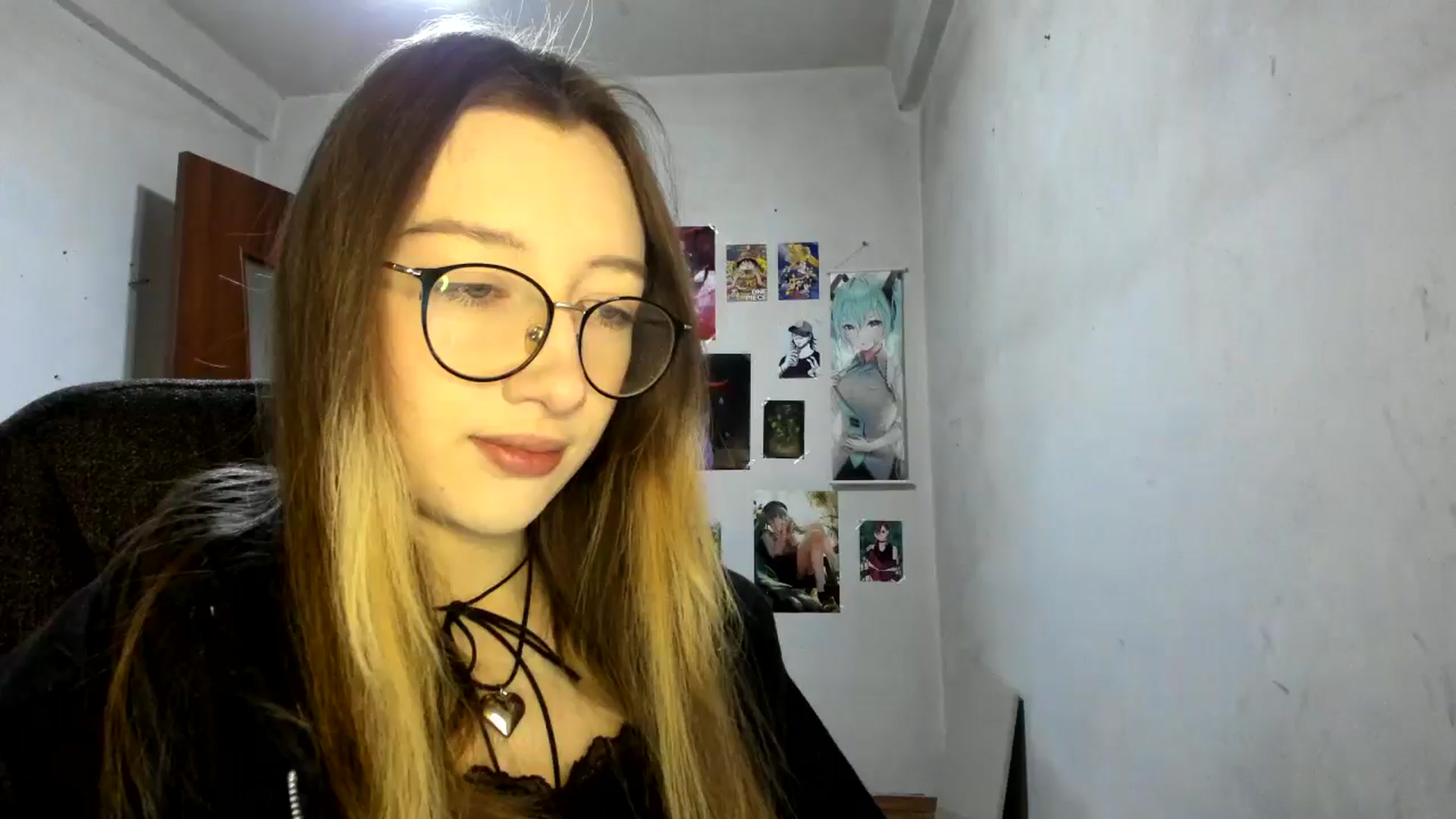 Gallery image thumbnail from CandyyCrushh's myfreecams stream on, 02/15/2025, 18:24 image 9 of 20