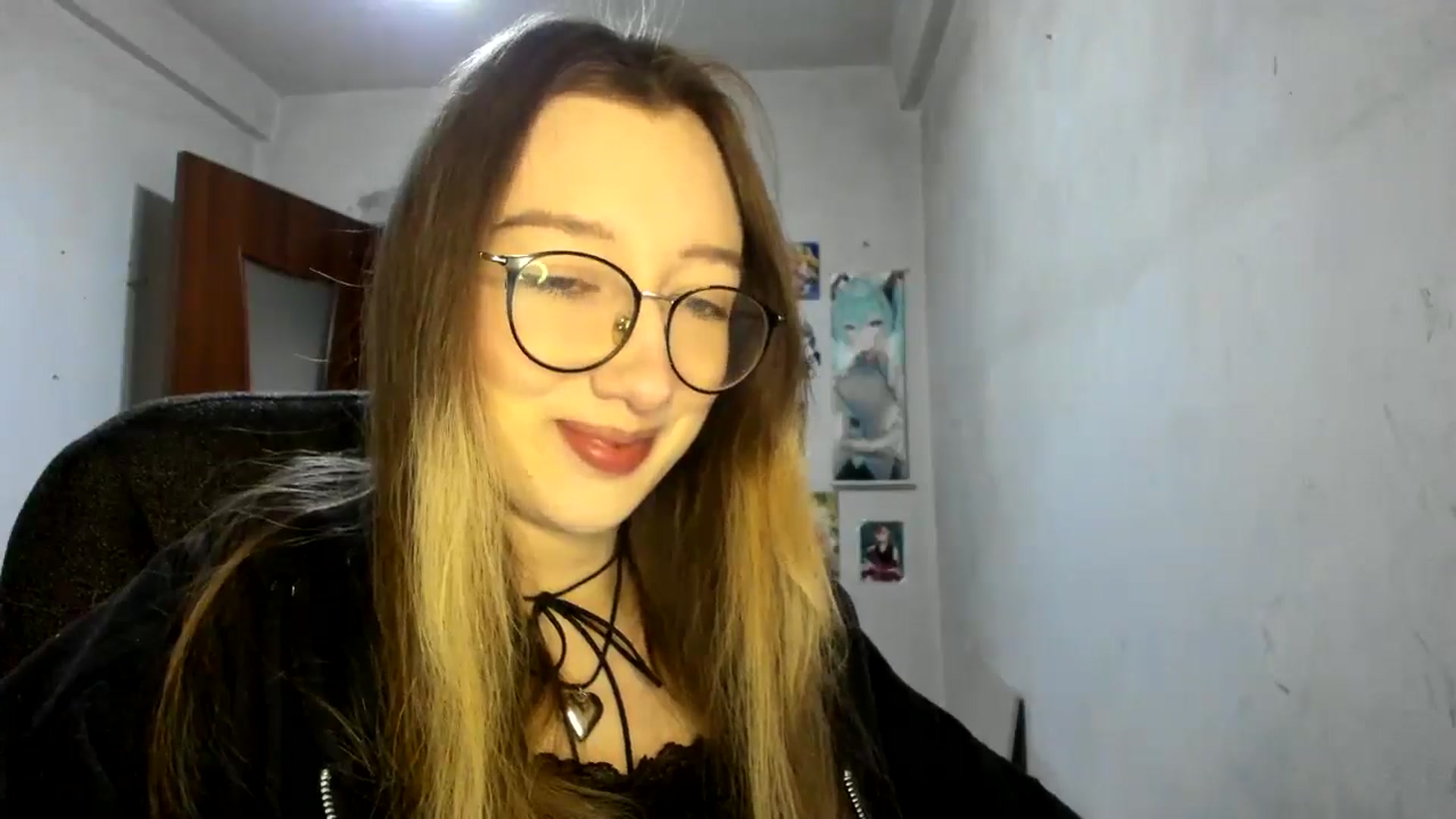 Gallery image thumbnail from CandyyCrushh's myfreecams stream on, 02/15/2025, 18:24 image 2 of 20