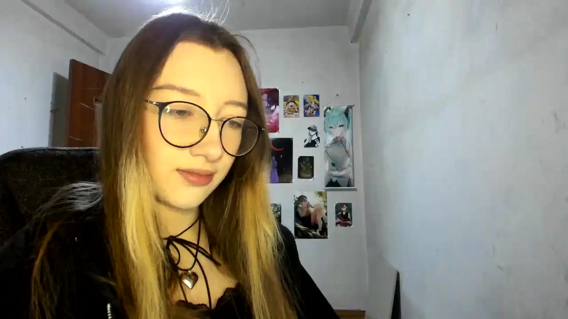 Gallery image thumbnail from CandyyCrushh's myfreecams stream on, 02/15/2025, 18:24 image 10 of 20
