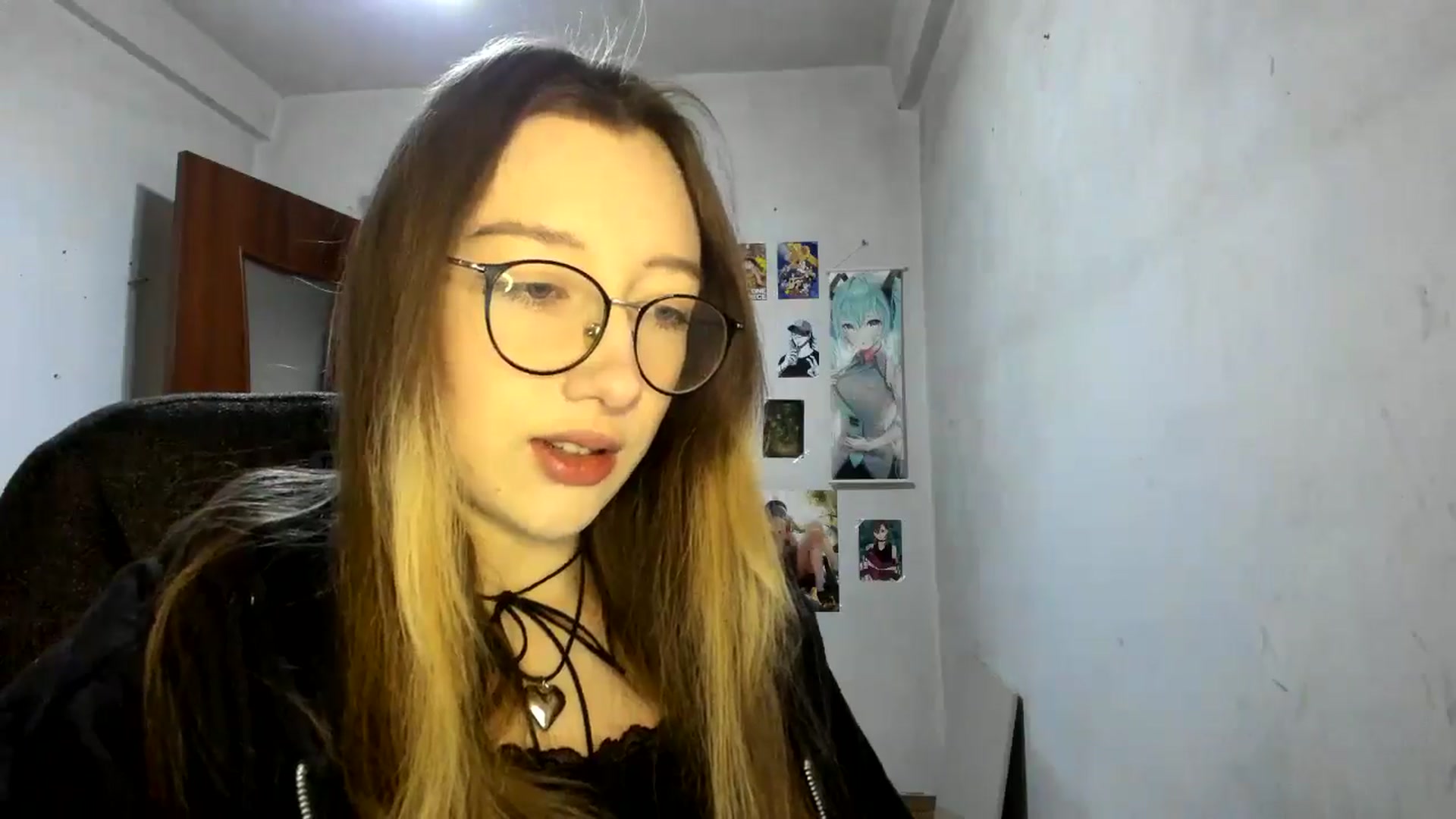Gallery image thumbnail from CandyyCrushh's myfreecams stream on, 02/15/2025, 18:24 image 3 of 20