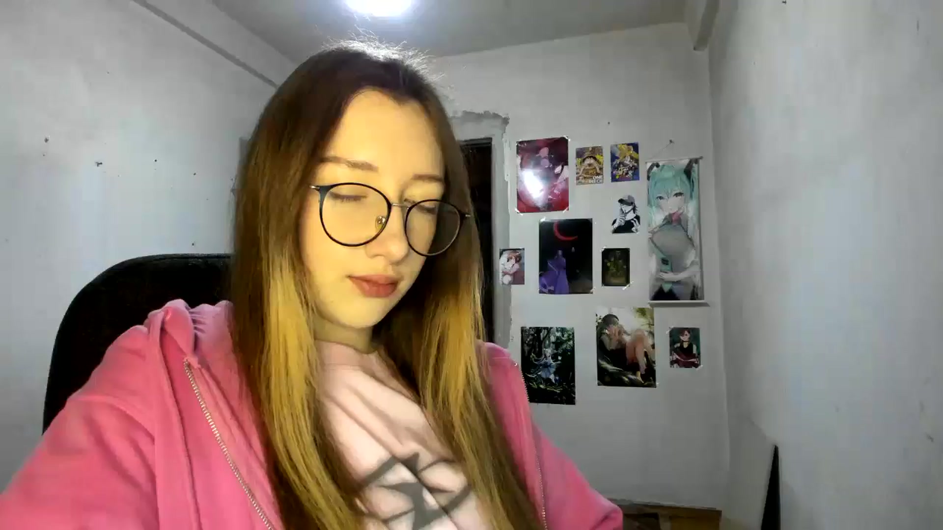 Gallery image thumbnail from CandyyCrushh's myfreecams stream on, 02/26/2025, 17:37 image 1 of 20