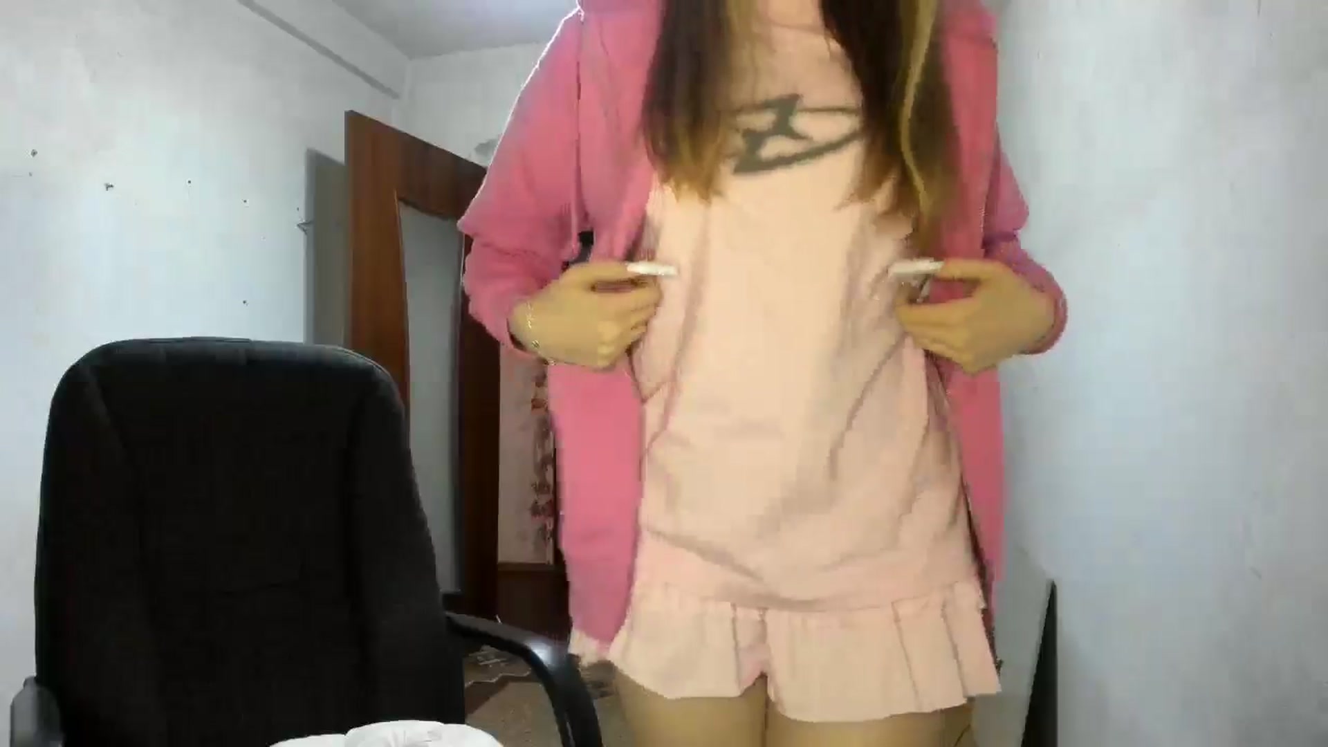 Gallery image thumbnail from CandyyCrushh's myfreecams stream on, 02/28/2025, 16:56 image 18 of 20