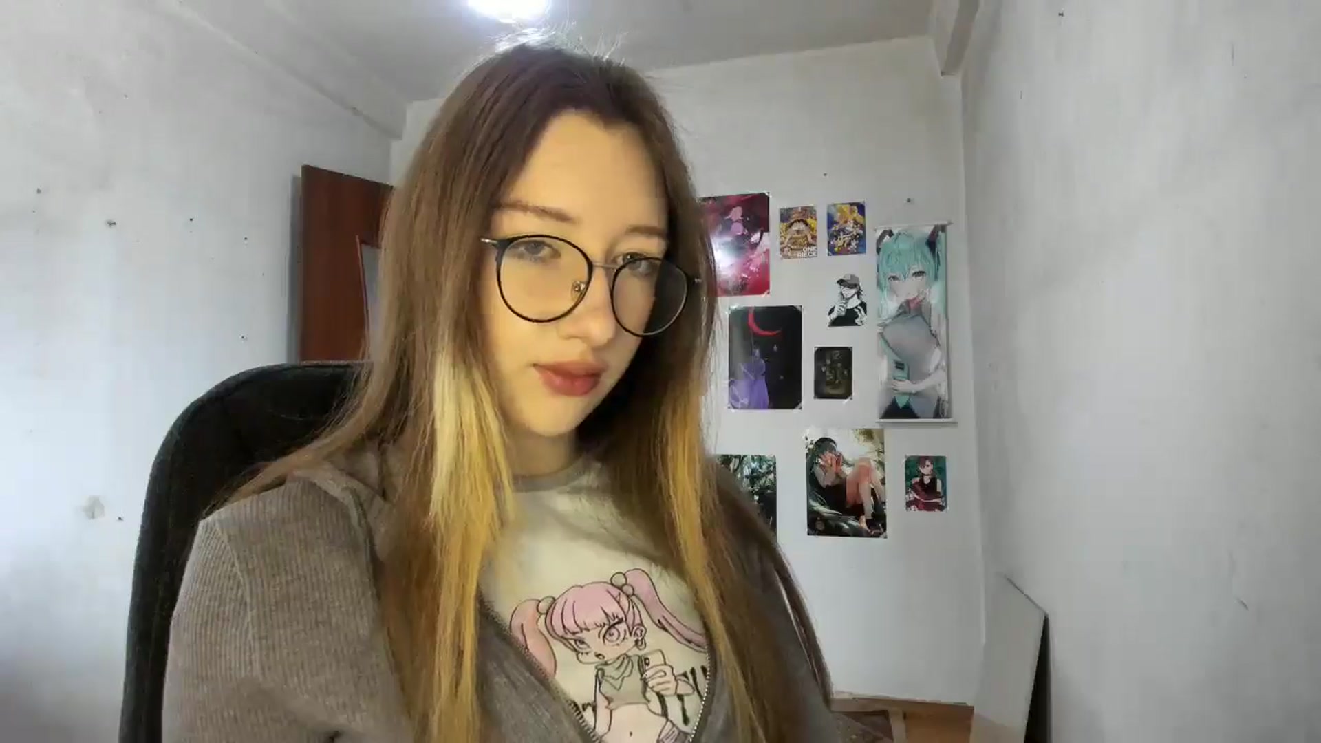 Gallery image thumbnail from CandyyCrushh's myfreecams stream on, 03/02/2025, 10:13 image 2 of 20
