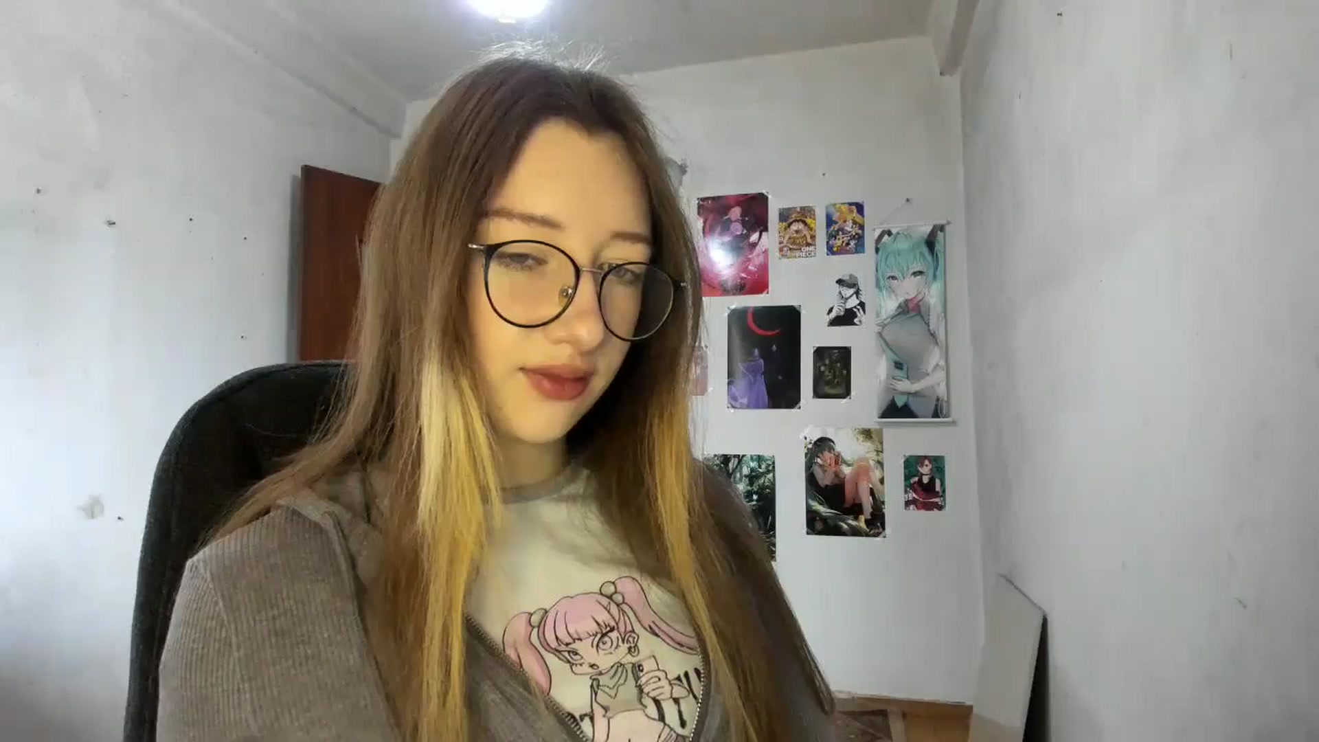 Gallery image thumbnail from CandyyCrushh's myfreecams stream on, 03/02/2025, 10:13 image 12 of 20