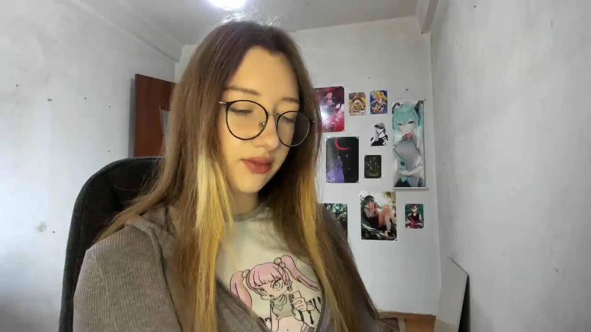Gallery image thumbnail from CandyyCrushh's myfreecams stream on, 03/02/2025, 10:13 image 15 of 20
