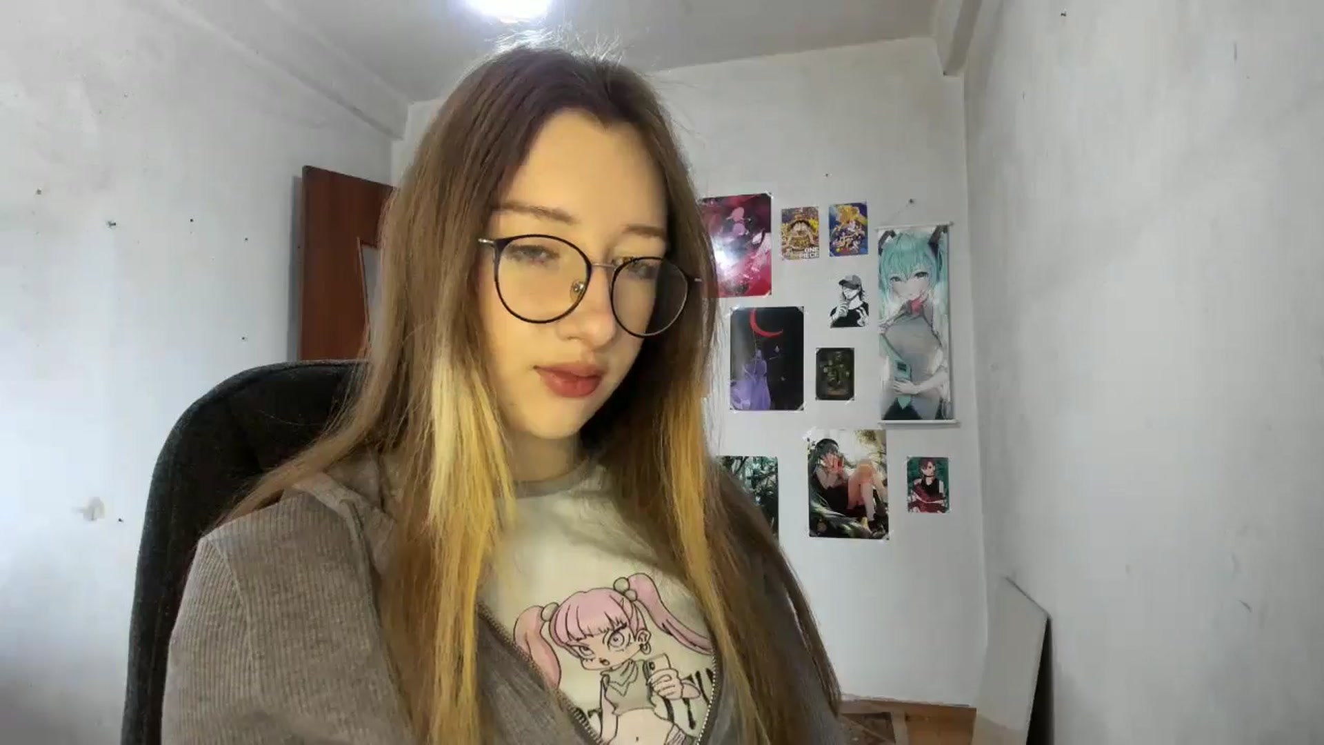 Gallery image thumbnail from CandyyCrushh's myfreecams stream on, 03/02/2025, 10:13 image 4 of 20