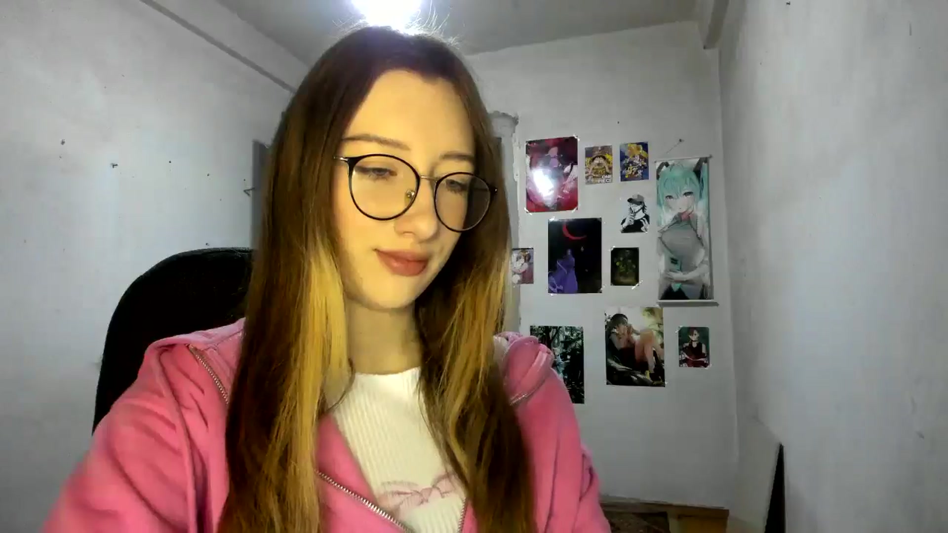Gallery image thumbnail from CandyyCrushh's myfreecams stream on, 03/03/2025, 21:29 image 12 of 20