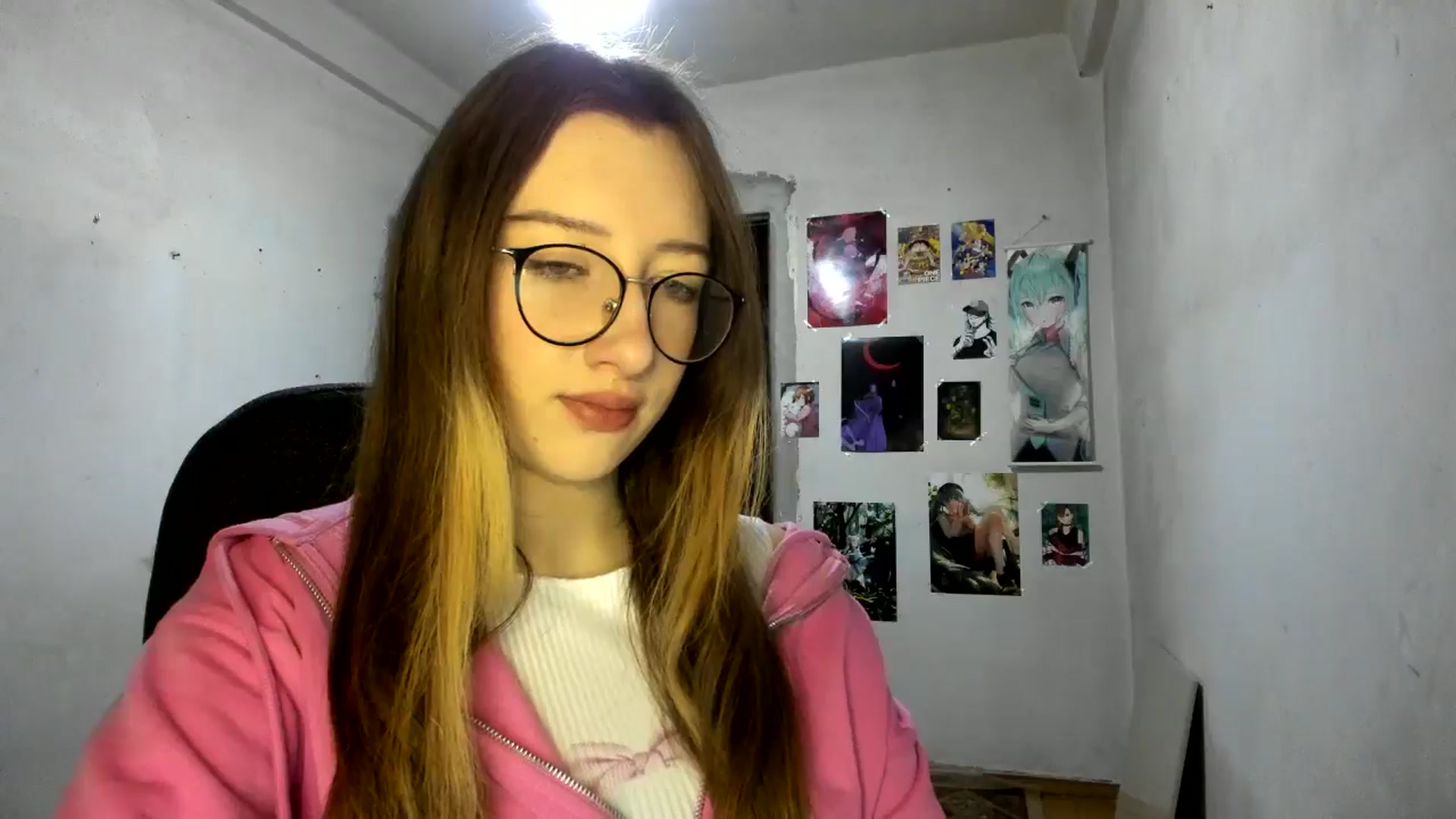 Gallery image thumbnail from CandyyCrushh's myfreecams stream on, 03/03/2025, 21:29 image 18 of 20