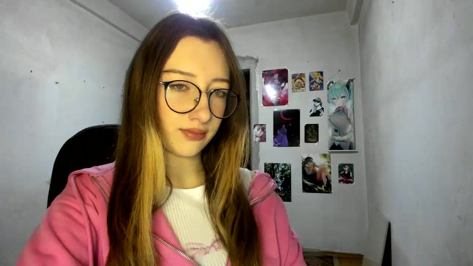 Gallery image thumbnail from CandyyCrushh's myfreecams stream on, 03/03/2025, 21:29 image 17 of 20