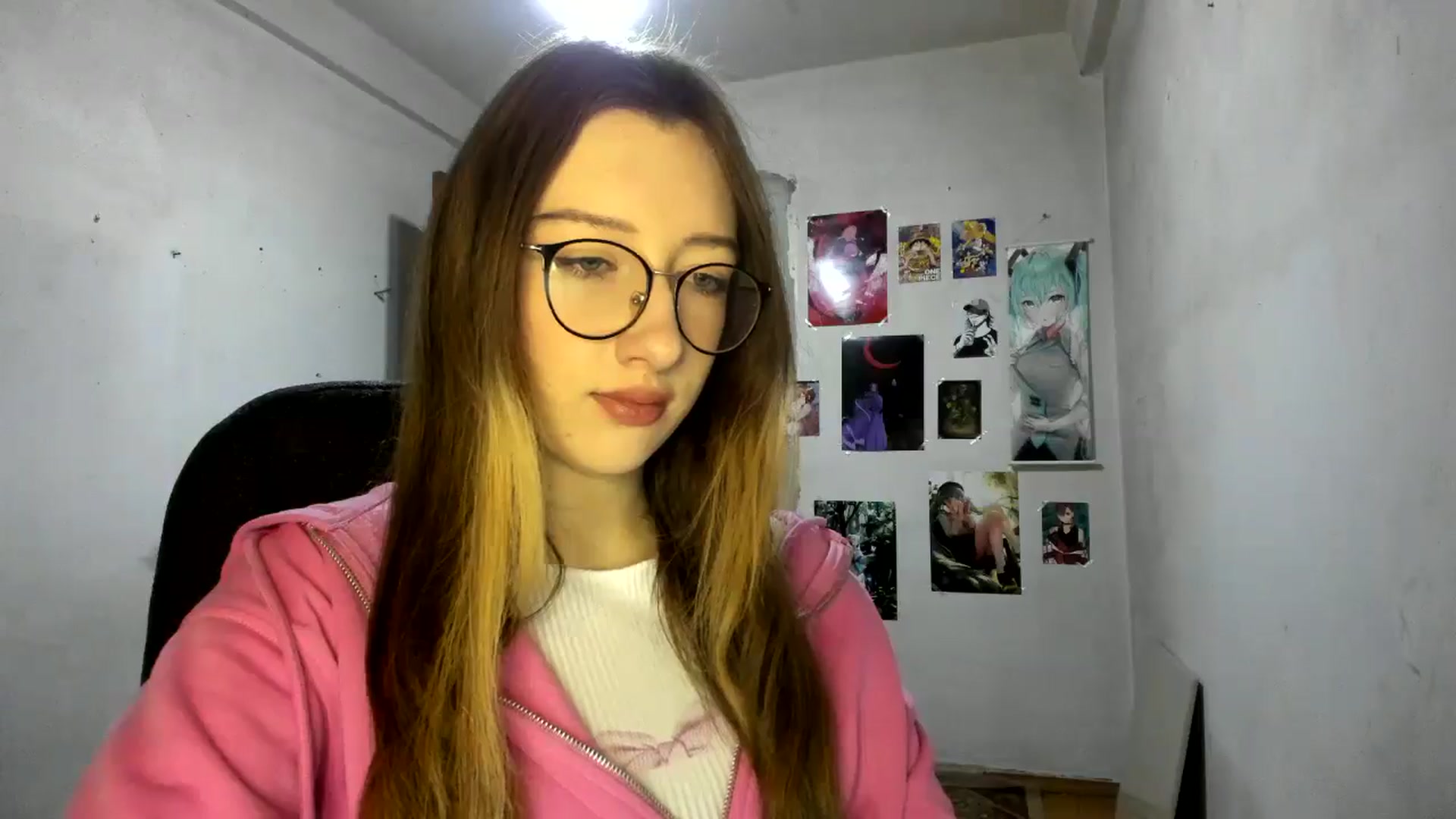 Gallery image thumbnail from CandyyCrushh's myfreecams stream on, 03/03/2025, 21:29 image 6 of 20