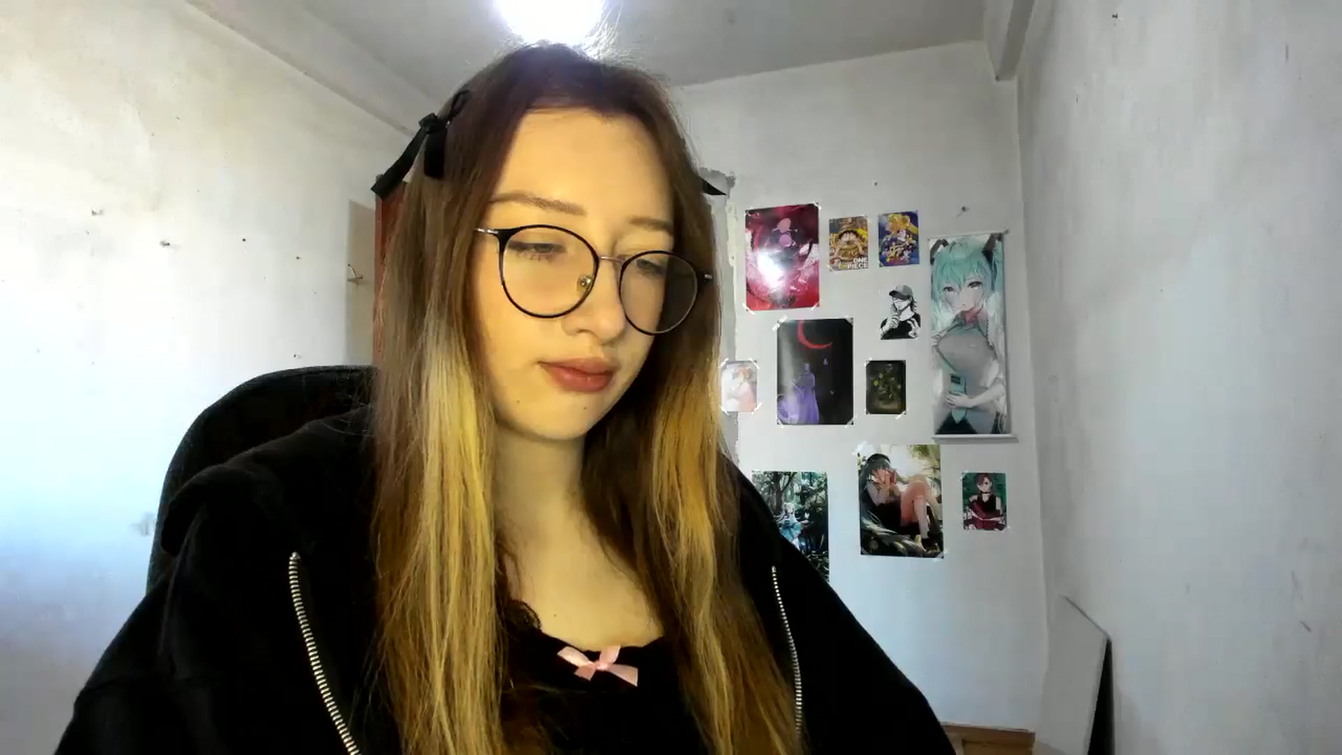 Gallery image thumbnail from CandyyCrushh's myfreecams stream on, 03/07/2025, 12:58 image 15 of 20