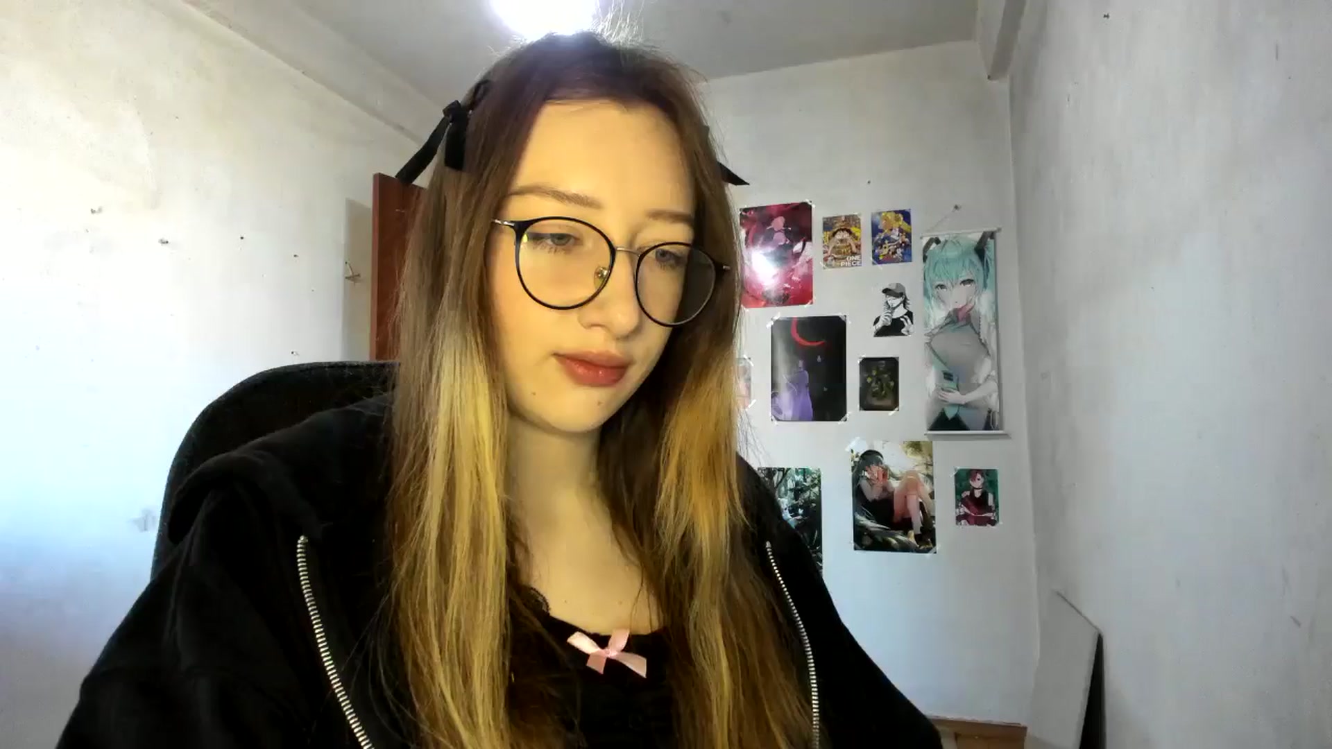 Gallery image thumbnail from CandyyCrushh's myfreecams stream on, 03/07/2025, 12:58 image 2 of 20