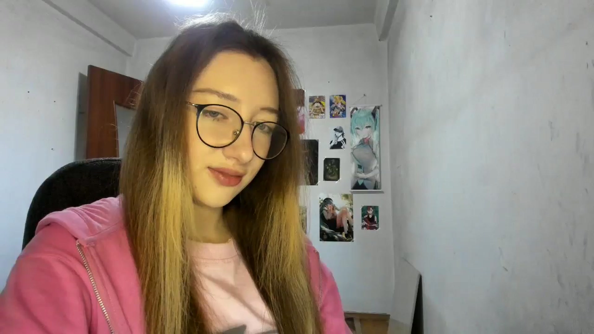 Gallery image thumbnail from CandyyCrushh's myfreecams stream on, 03/12/2025, 15:51 image 3 of 20