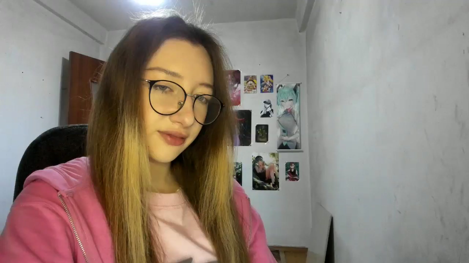 Gallery image thumbnail from CandyyCrushh's myfreecams stream on, 03/12/2025, 15:51 image 6 of 20