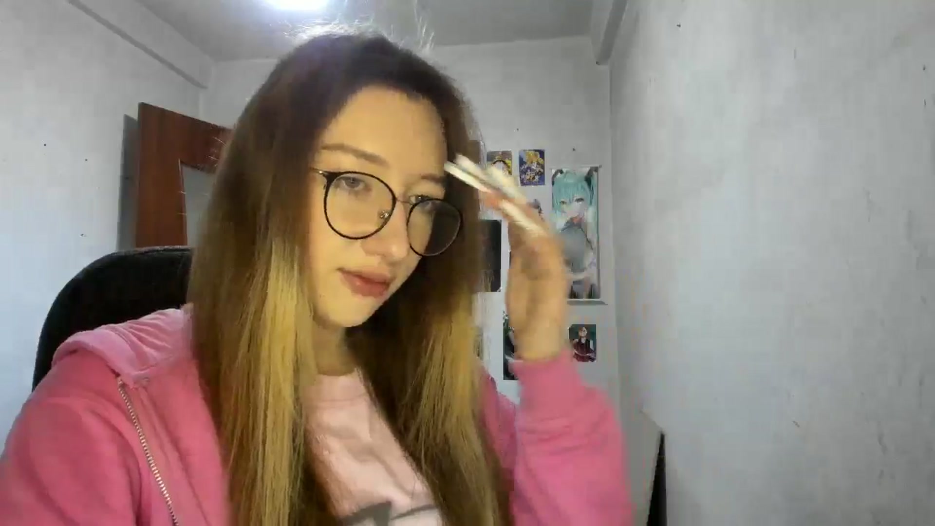 Gallery image thumbnail from CandyyCrushh's myfreecams stream on, 03/12/2025, 15:51 image 4 of 20