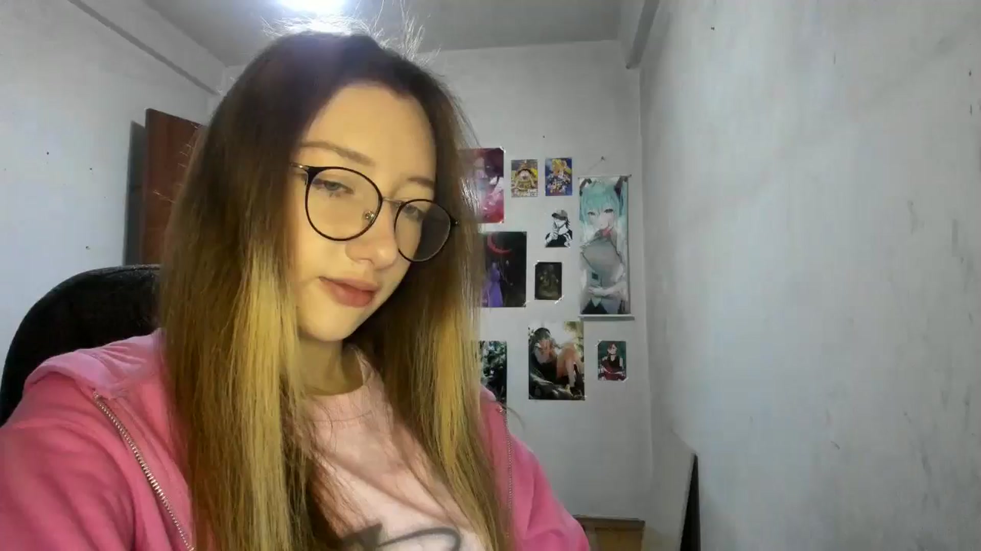 Gallery image thumbnail from CandyyCrushh's myfreecams stream on, 03/12/2025, 15:51 image 19 of 20