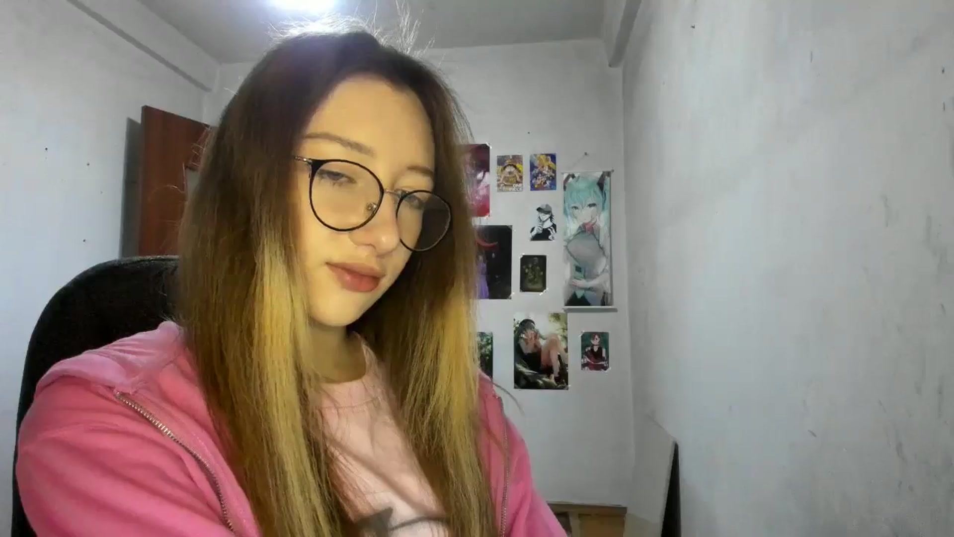 Gallery image thumbnail from CandyyCrushh's myfreecams stream on, 03/12/2025, 15:51 image 13 of 20