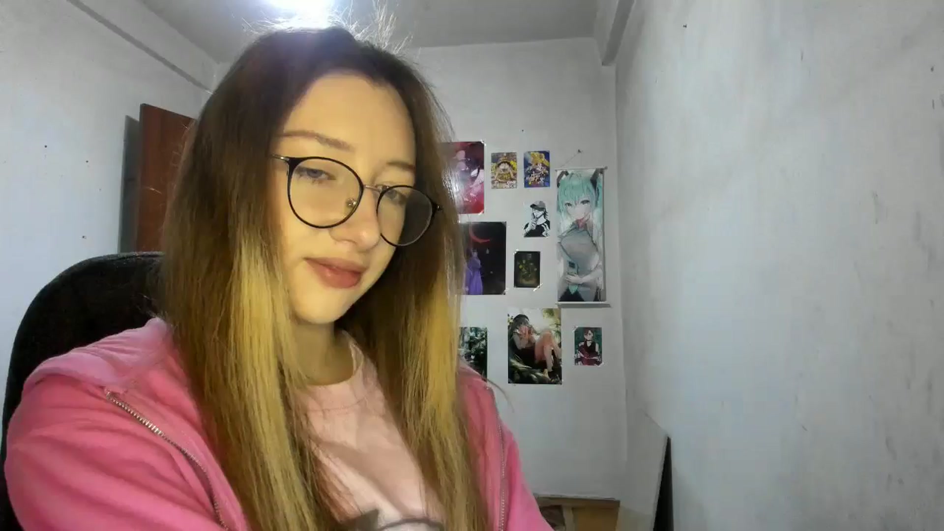 Gallery image thumbnail from CandyyCrushh's myfreecams stream on, 03/12/2025, 15:51 image 15 of 20