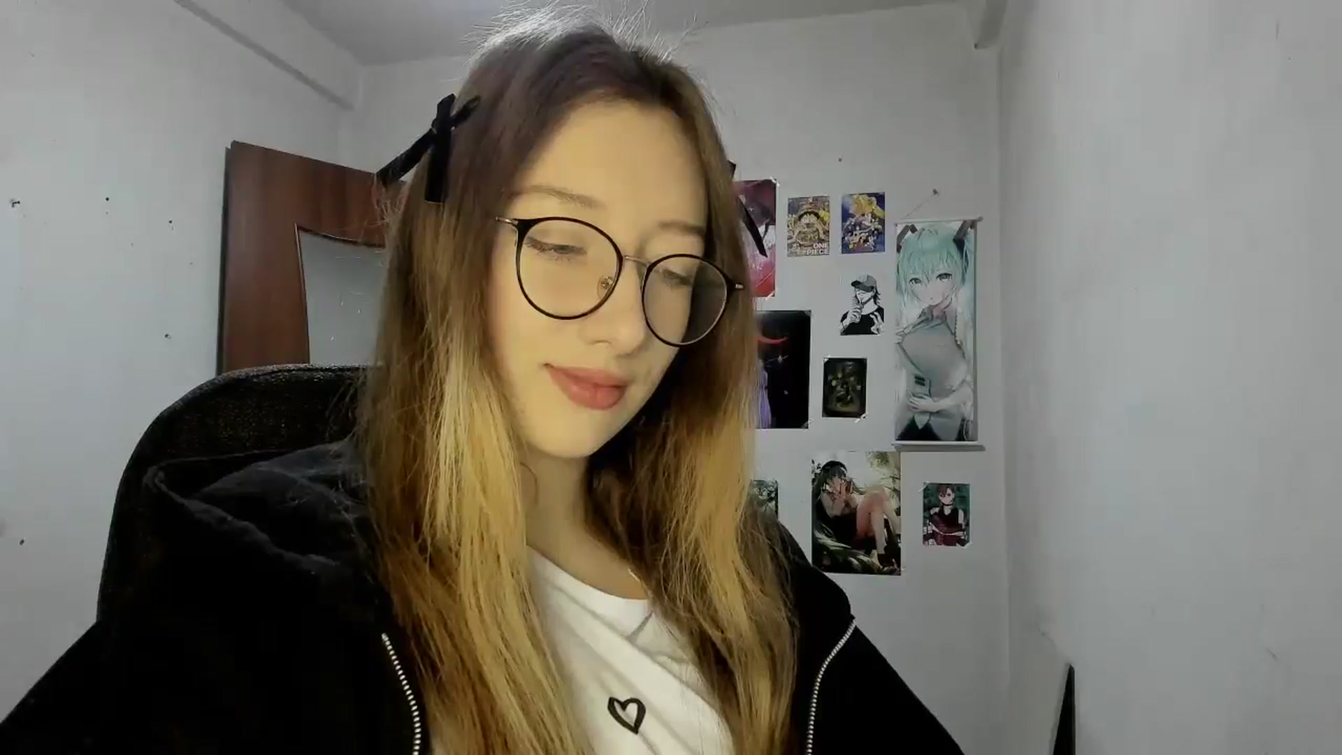 Gallery image thumbnail from CandyyCrushh's myfreecams stream on, 03/14/2025, 18:23 image 14 of 20
