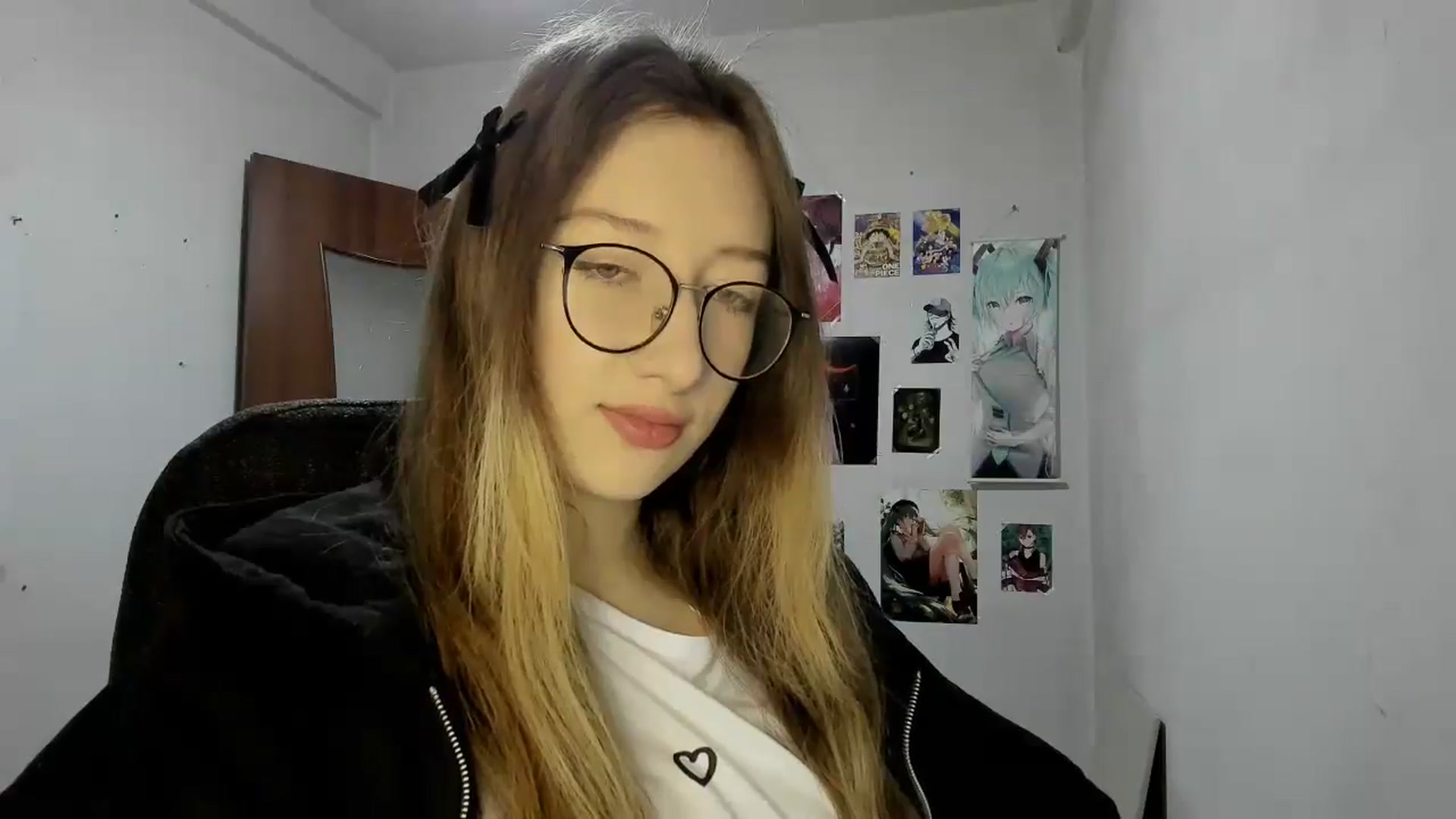 Gallery image thumbnail from CandyyCrushh's myfreecams stream on, 03/14/2025, 18:23 image 8 of 20