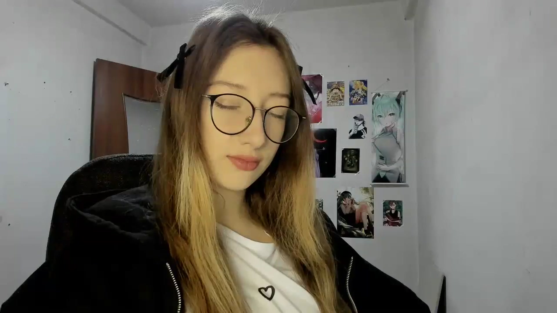 Gallery image thumbnail from CandyyCrushh's myfreecams stream on, 03/14/2025, 18:23 image 5 of 20