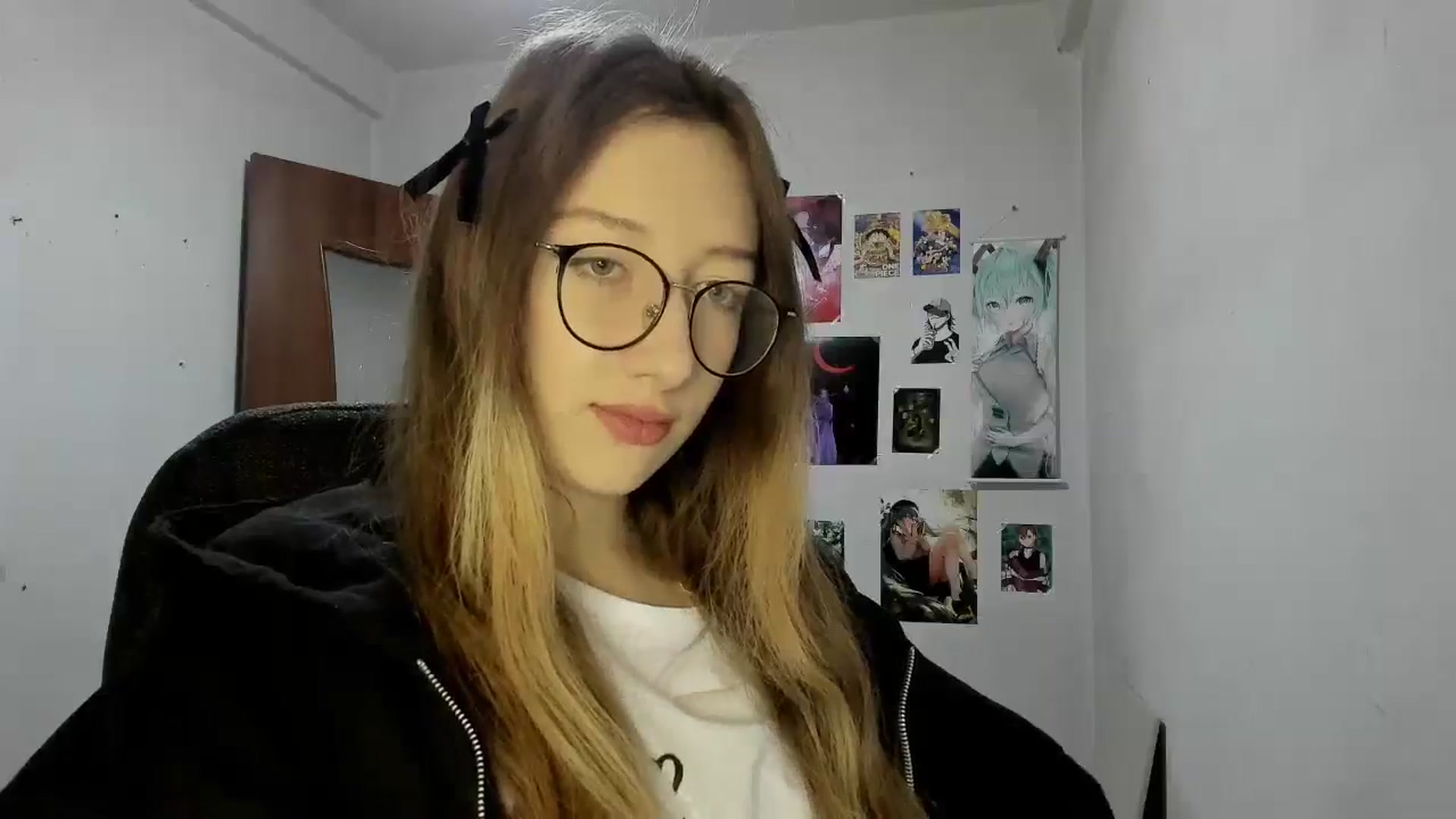 Gallery image thumbnail from CandyyCrushh's myfreecams stream on, 03/14/2025, 18:23 image 2 of 20