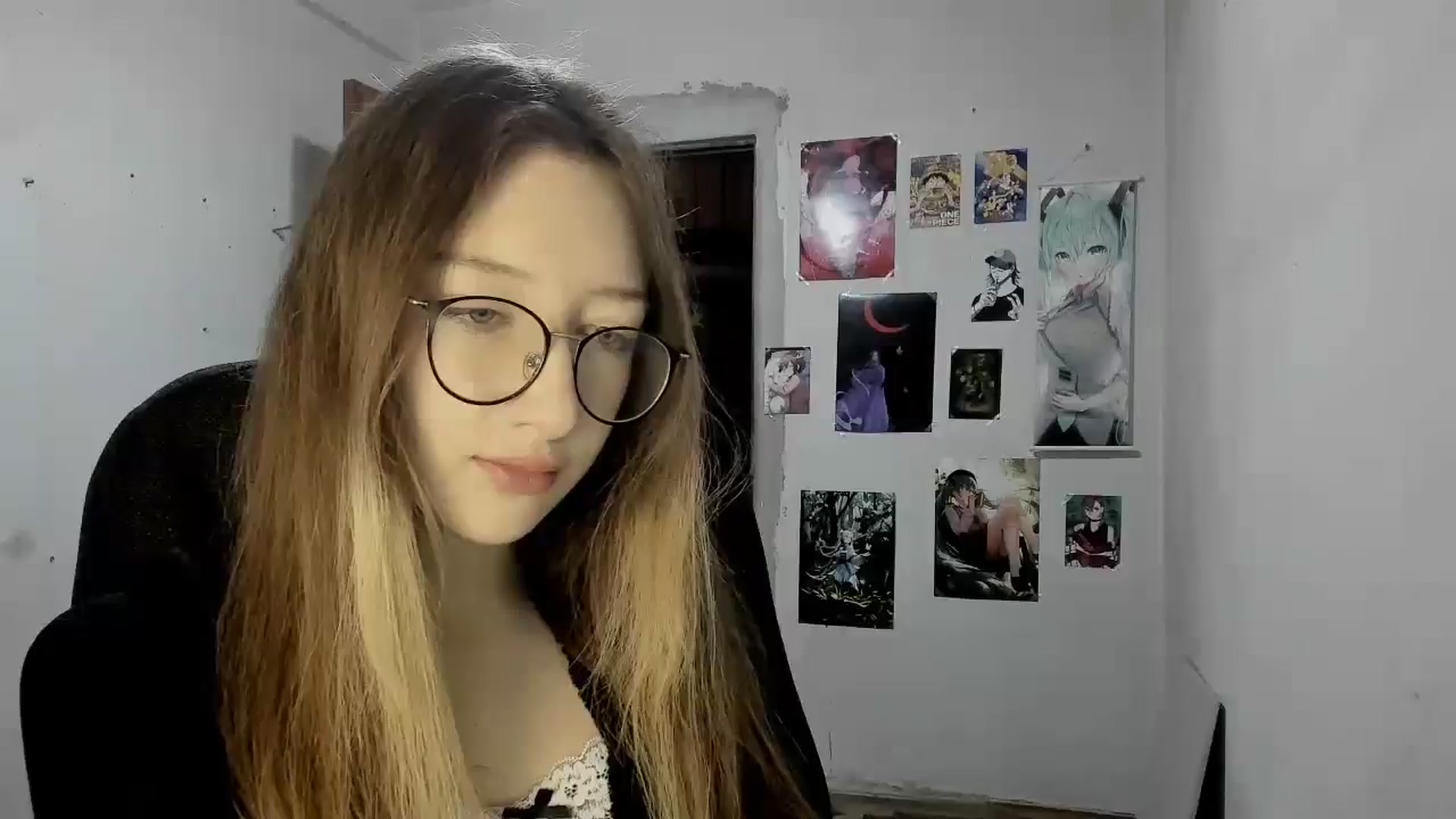 Gallery image thumbnail from CandyyCrushh's myfreecams stream on, 03/22/2025, 22:25 image 6 of 20